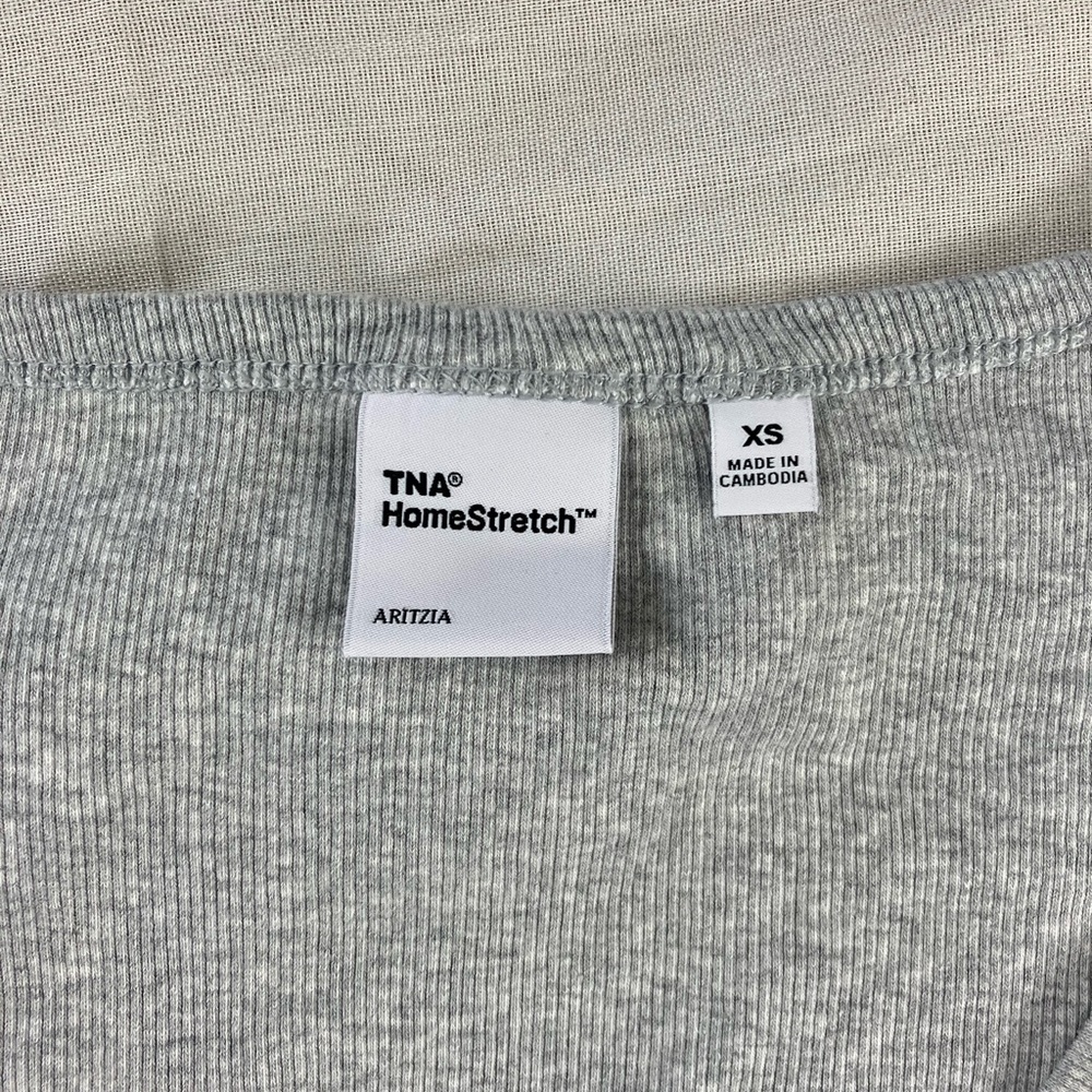Aritzia Grey TNA Home Stretch Rib Acoustic Henley L/S Shirt - Picture 3 of 5